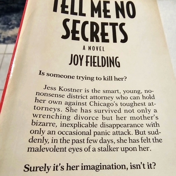 Bundle of 4 Hardback Fiction Books in great used condition - Picture 3 of 12